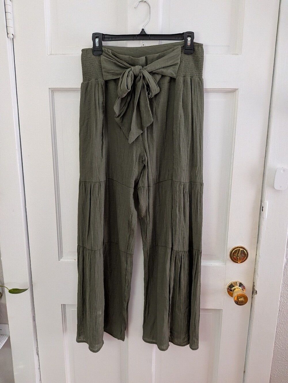 Nanette Lepore Olive Green Tie Front Wide Leg Tiered Pants Size M - Picture 2 of 5
